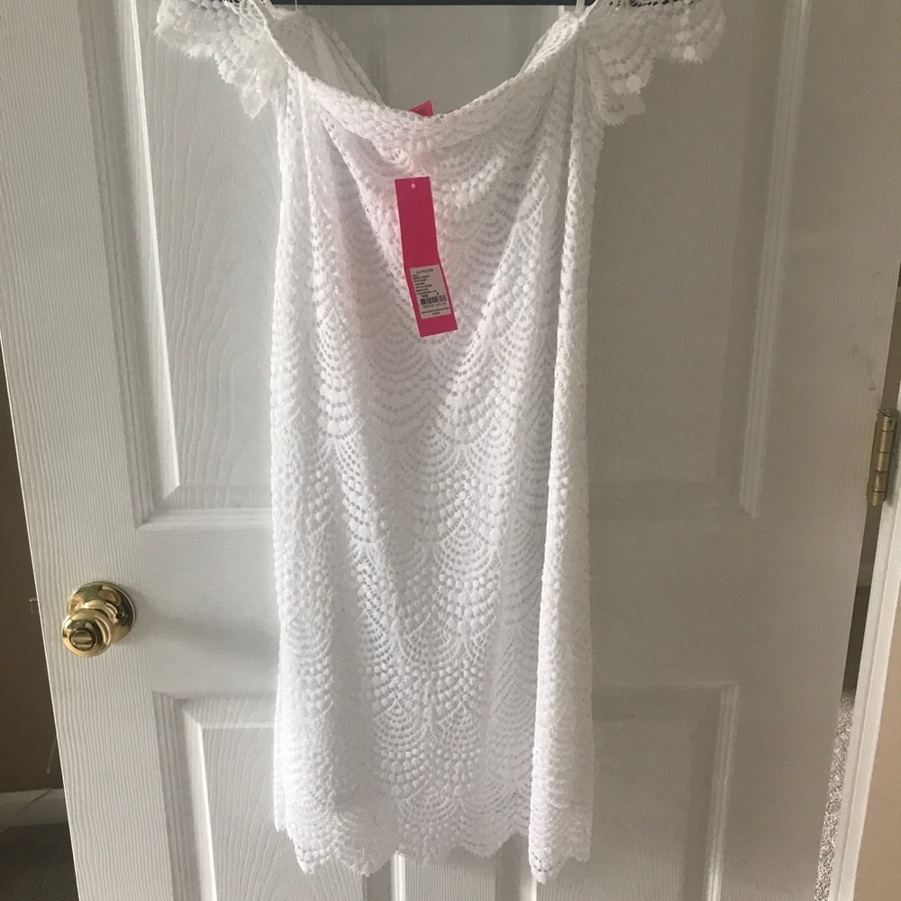 White Lilly Pulitzer adress